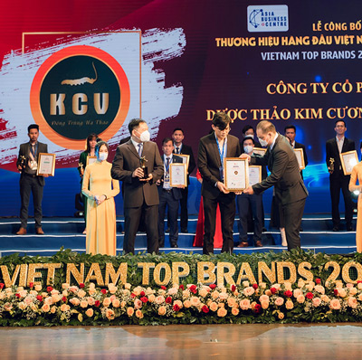 top 10 thương hiệu việt 2021 và 2020